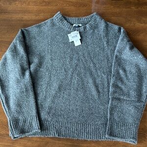 American Eagle Outfitters Gray Crew Neck Sweater Classic Knit